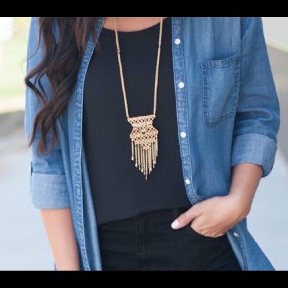 STELLA & DOT Alila Lace Necklace